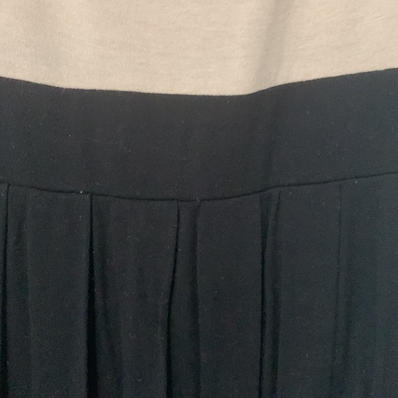 Bubble bottom dress - Picture 3 of 3